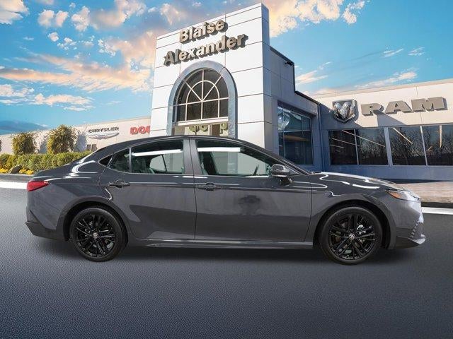 2026 Toyota Camry SE AWD (Natl)