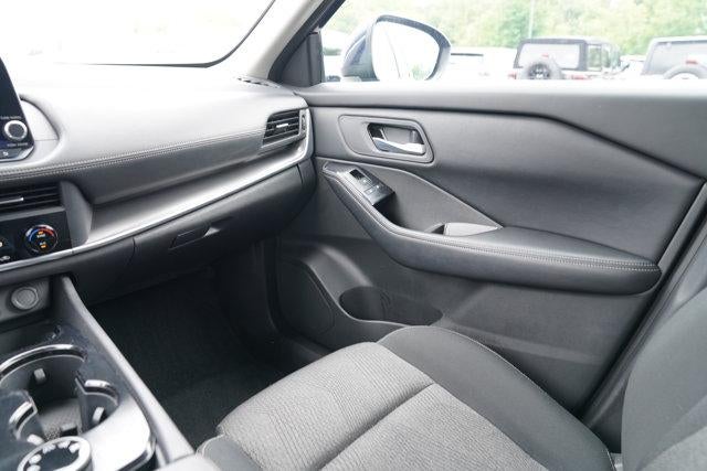 2025 Nissan Rogue AWD SV
