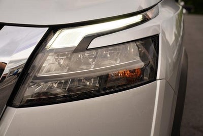 2025 Nissan Pathfinder SV 4WD