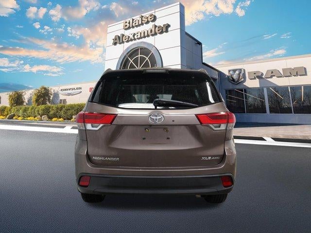 2019 Toyota Highlander SE V6 AWD (Natl)
