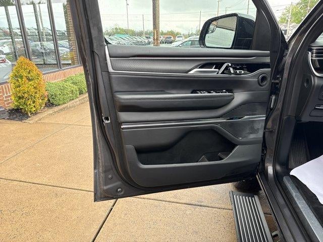 2024 Jeep Grand Wagoneer L Series II 4x4