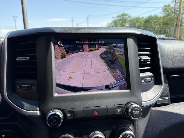 2021 RAM 1500 Big Horn 4x4 Crew Cab 5'7" Box