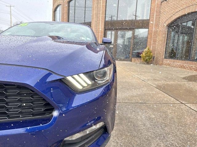 2016 Ford Mustang 2dr Fastback V6