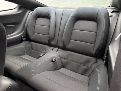 2016 Ford Mustang 2dr Fastback V6