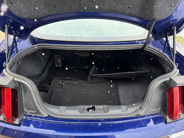 2016 Ford Mustang 2dr Fastback V6