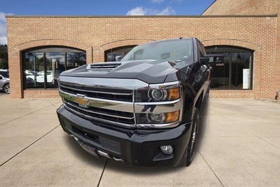 2019 Chevrolet Silverado 3500 HD Crew Cab Standard Box 4-Wheel Drive High Country