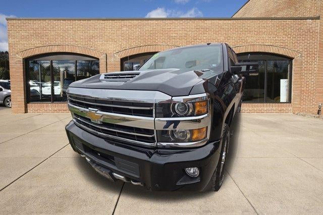 2019 Chevrolet Silverado 3500 HD Crew Cab Standard Box 4-Wheel Drive High Country