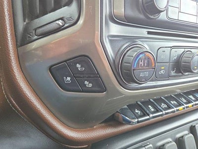 2019 Chevrolet Silverado 3500 HD Crew Cab Standard Box 4-Wheel Drive High Country