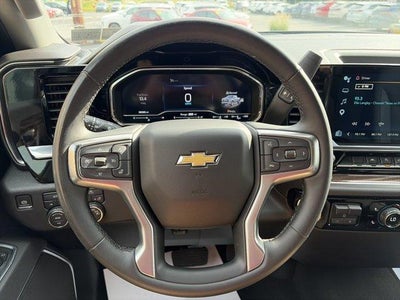 2025 Chevrolet Silverado 1500 Crew Cab Short Box 4-Wheel Drive LT 1LT