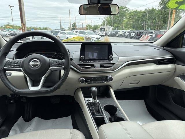 2025 Nissan Altima SV FWD