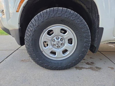 2022 Nissan Frontier Crew Cab 4x4 S Auto