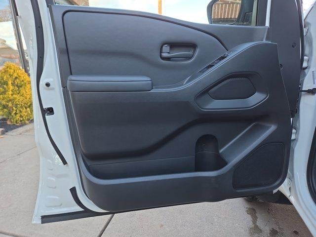 2022 Nissan Frontier Crew Cab 4x4 S Auto