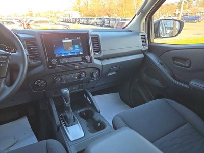 2022 Nissan Frontier Crew Cab 4x4 S Auto