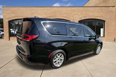 2024 Chrysler Pacifica Touring L FWD