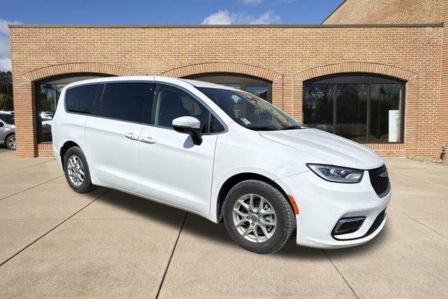 2023 Chrysler Pacifica Touring L FWD