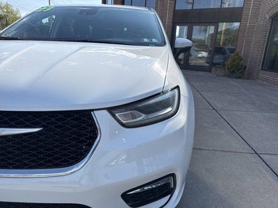 2023 Chrysler Pacifica Touring L FWD