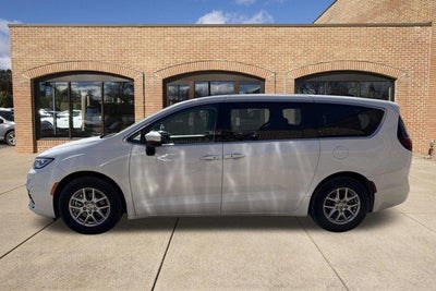 2023 Chrysler Pacifica Touring L FWD