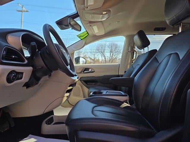 2024 Chrysler Pacifica Touring L FWD