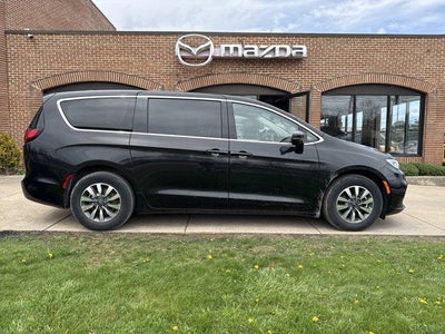 2023 Chrysler Pacifica Hybrid Touring L FWD