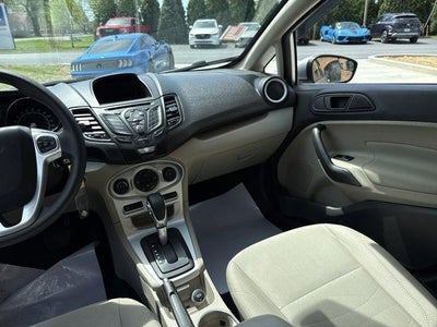 2018 Ford Fiesta SE Sedan