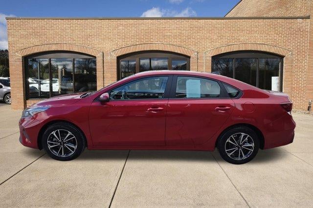 2024 Kia Forte LXS IVT