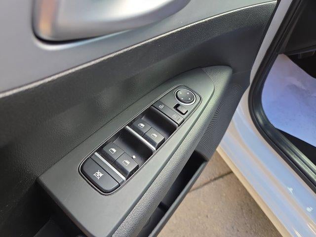 2023 Kia Forte LXS IVT