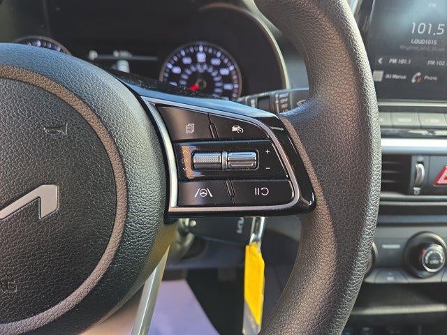 2023 Kia Forte LXS IVT