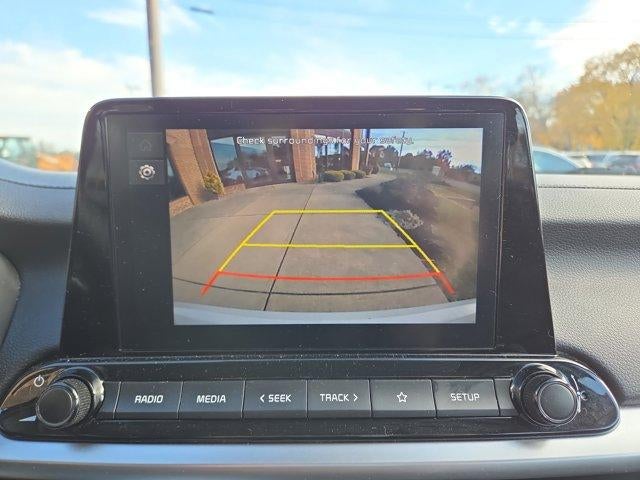 2023 Kia Forte LXS IVT