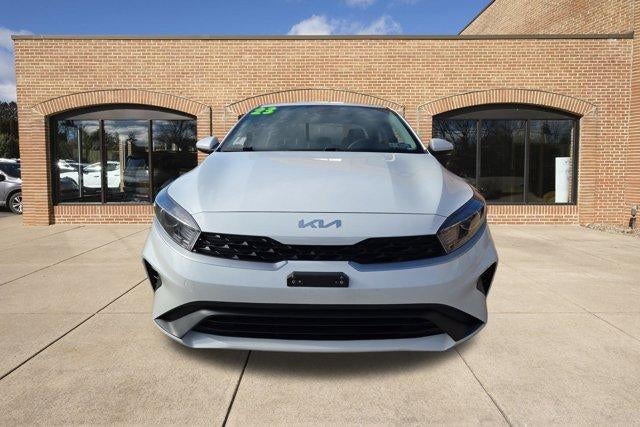 2023 Kia Forte LXS IVT
