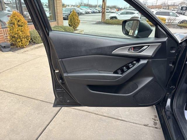 2018 Mazda Mazda3 4-Door Sport Auto