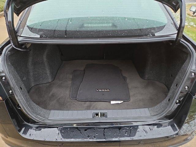 2021 Nissan Versa SR CVT