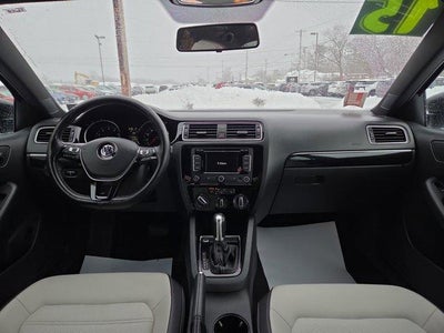 2015 Volkswagen Jetta 4dr Auto 1.8T Sport PZEV Sedan