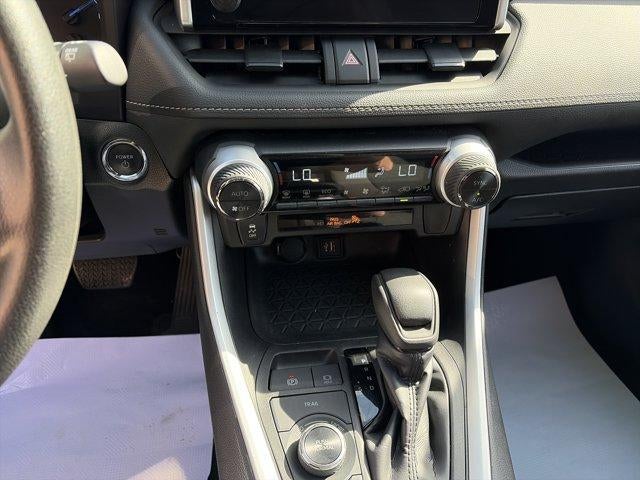 2025 Toyota RAV4 Hybrid XLE AWD (Natl)
