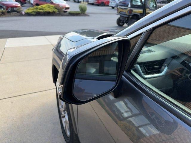 2025 Toyota RAV4 Hybrid XLE AWD (Natl)