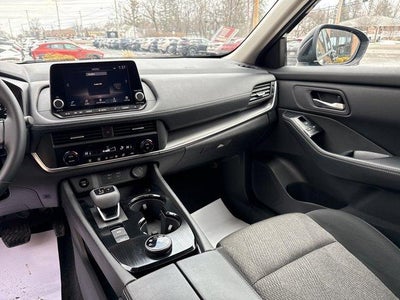 2025 Nissan Rogue AWD SV