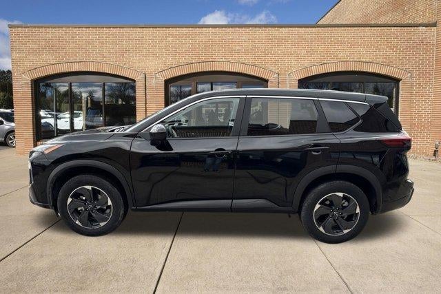 2025 Nissan Rogue AWD SV