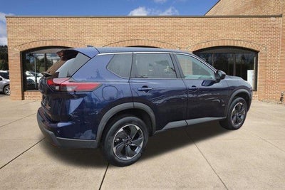 2025 Nissan Rogue AWD SV