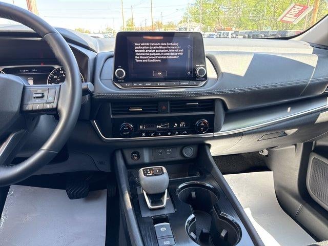 2025 Nissan Rogue AWD SV