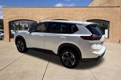 2025 Nissan Rogue AWD SV