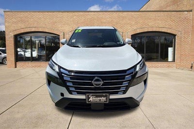 2025 Nissan Rogue AWD SV