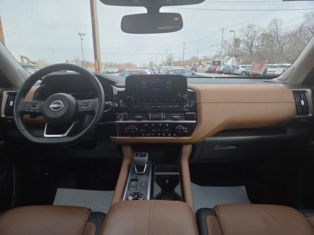 2022 Nissan Pathfinder Platinum 4WD