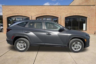2025 Hyundai TUCSON SE AWD