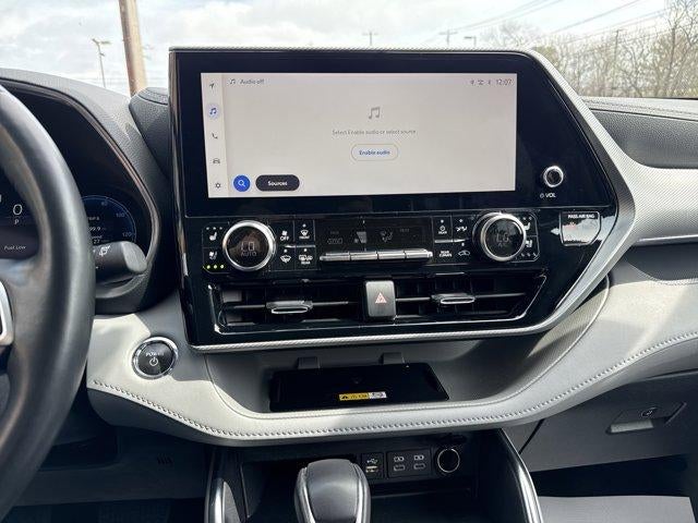 2023 Toyota Highlander Hybrid Platinum AWD (Natl)