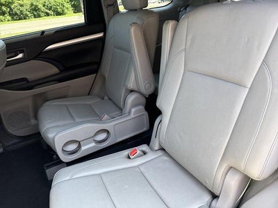 2016 Toyota Highlander AWD 4dr V6 XLE (Natl)