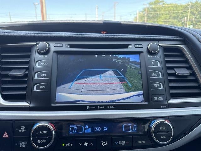 2016 Toyota Highlander AWD 4dr V6 XLE (Natl)