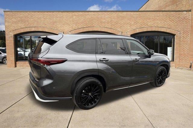 2025 Toyota Highlander XSE AWD (Natl)