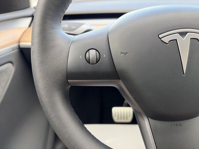 2025 Tesla Model Y Performance AWD *Ltd Avail*