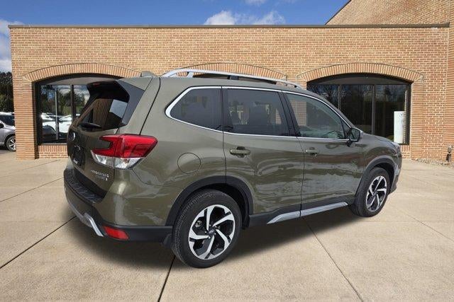 2023 Subaru Forester Touring CVT