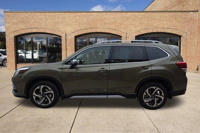 2023 Subaru Forester Touring CVT