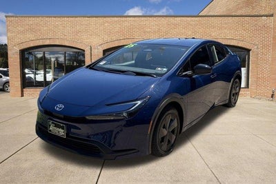 2025 Toyota Prius LE (Natl)